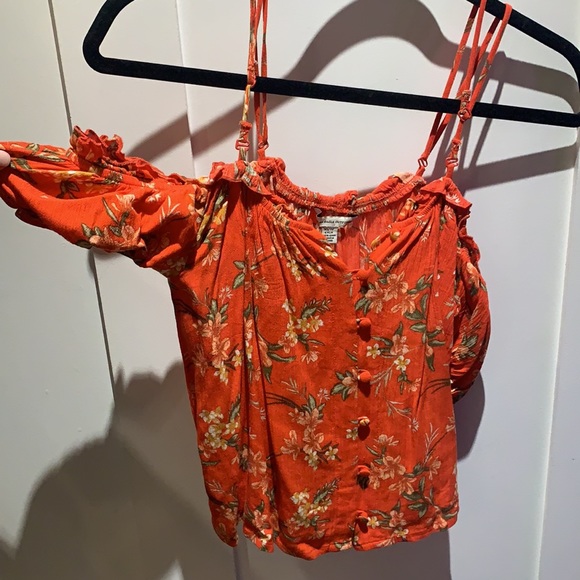 Xs off the shoulder American eagle top - Picture 6 of 6